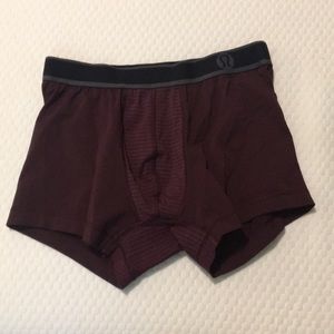 Luluemon compression workout trunks